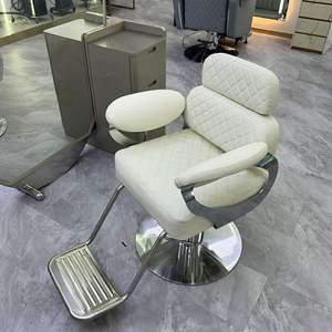 Fauteuil de Barbier Professionnel de Luxe Inclinable avec Pompe Hydraulique Robuste, Mobilier de Salon de Beauté pour Barbier - Product Image 2