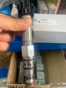 DMDA-MAN DMDAMAN224 DMDA-MAN-224 DMDA-MNN 224 DMDAMNN ไฮดรอลิกส์ออริจิน วาล์วควบคุมทิศทางแบบ 3 ทาง ใช้โซลินอยด์ - Product Image 1