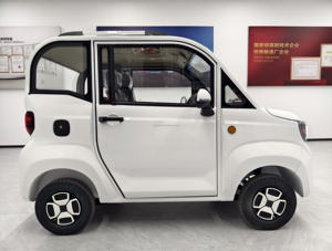 Mini Auto Eléctrico Familiar de 4 Ruedas con Homologación Europea EEC, Nuevo en Venta, Motor de 3000W, Batería de 60V 58Ah, Velocidad Máxima de 45km/h - Product Image 2