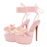 Nouvelles sandales d'été à talons très hauts pour femme en similicuir rose avec lanières à la cheville, ornements floraux et design à lacets
