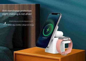 Dazzle Triple magnétique 3 en 1 chargeur sans fil pour téléphone montre intelligente écouteur pliable Portable Station de <span class=keywords><strong>charge</strong></span> 15W <span class=keywords><strong>Charge</strong></span> <span class=keywords><strong>rapide</strong></span> - Product Image 4