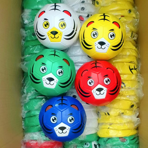 Venta al por mayor tamaño 2 Pvc pequeño balón de fútbol niños promocionales Mini regalo PVC niños fútbol - Product Image 5