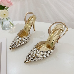 Zapatos de tacón alto de charol hueco para mujer, con punta fina, cristales de imitación, dorados y plateados, sandalias de tacón de aguja a la moda - Product Image 4