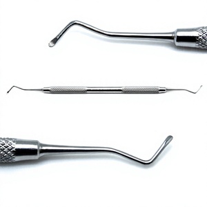Optitech Healthcare Dental Cureta Lucas QR-7409 con Empuñadura Roscada Plateada, Instrumento Quirúrgico Manual Clase I, Certificado CE, 1 Año de Garantía - Product Image 1