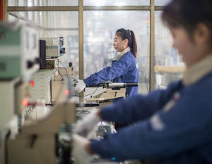 ตลับลูกปืนเข็มแบบเต็ม <span class=keywords><strong>HN2820</strong></span> DL2820 F2820 ขนาด 28x35x20 มม. แบบถ้วยดึง สำหรับใช้ในระบบเกียร์รถยนต์ - Product Image 3