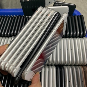 Móviles 99% Nuevos Usados a Precio de Mayoreo, Teléfonos Móviles Reacondicionados Desbloqueados al por Mayor para <span class=keywords><strong>iPhone</strong></span> 8, 8 Plus, X, XS, <span class=keywords><strong>XR</strong></span> - Product Image 4