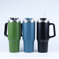 Mug de voyage isotherme en acier inoxydable de 40 oz avec poignée et couvercle, design moderne pour l'extérieur et la voiture