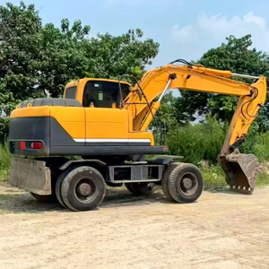 Excavatrice sur pneus Hyundai 150LC-9 d'occasion, modèle 2018, moteur Cummins, hydraulique Hitachi, capacité de la benne de 0,58 m³, 14 tonnes de charge utile - Product Image 1