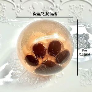 ของเล่นบีบลดความเครียดรูปอุ้งเท้าสีน้ำตาลขนาด 6 ซม. ทำมือสไตล์น่ารัก วัสดุ TPR เหมาะสำหรับเด็กและผู้ใหญ่ ของขวัญเพิ่มความสุข - Product Image 2