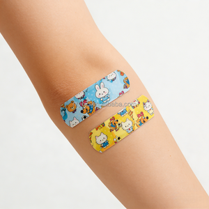 Pansements en lot familial personnalisés avec logo, motifs de dessins animés mignons pour enfants, en tissu non tissé - Product Image 2