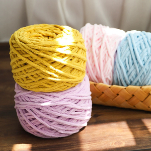 OEM tricotage à la main gros polyester <span class=keywords><strong>grosse</strong></span> ligne de bande de glace chenille fil de <span class=keywords><strong>laine</strong></span> de nylon fil mélangé pour le crochet - Product Image 1