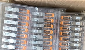 <span class=keywords><strong>QSFP</strong></span>-<span class=keywords><strong>40G</strong></span>-CSR-S OM4 <span class=keywords><strong>40g</strong></span> <span class=keywords><strong>qsfp</strong></span> + thu phát mô-đun qsfp28 sợi quang thu phát TCP - Product Image 2