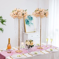 Support à fleurs en cristal de style européen pour les mariages Offre Spéciale la table à manger romantique en métal décor principal pour les décorations de fête de banquets