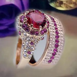 แหวนเครื่องประดับสำหรับผู้หญิงสีแดงลูกบาศก์เซอร์โคเนียเสน่ห์เจ้าสาวแต่งงานหมั้นสีขาวแหวนสีทอง