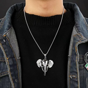 Collier pendentif éléphant en acier inoxydable pour homme, bijoux de mode hip-hop, chaîne design animal du zodiaque, ton argenté, 18 pouces - Product Image 1
