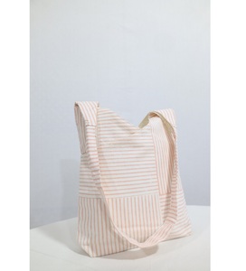 Sac imprimé à la main mettant en valeur l'art textile classique avec un design fonctionnel adapté aux activités quotidiennes, aux voyages et à la conscience - Product Image 6
