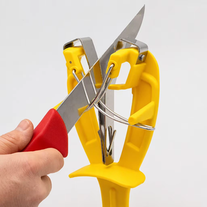Bayerischer Messerschärfer Tragbar Einstellbar aus Kohlenstoffstahl Grob- und Feinschärfung Passend für die Meisten Küchenmesser - Product Image 3