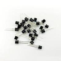 16mil Puce Corps Noir Lentille Dip F5 Tête Ronde Plate 120deg Émetteur 5mm 850 IR LED Diode