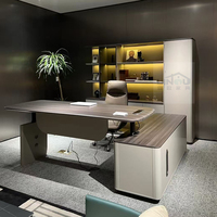 Bureau d'ordinateur ergonomique moderne de luxe léger, réglage électrique intelligent à double moteur, hauteur ajustable, rangement, style bois simple, pour dirigeant
