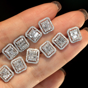 อาซูโอ 18K เครื่องประดับทองคำขาวแท้เพชรธรรมชาติคลาสสิกต่างหูสตั๊ดรูปสี่เหลี่ยมของขวัญสำหรับผู้หญิงงานแต่งงานสวมใส่ทุกวัน - Product Image 4