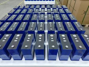 แบตเตอรี่ลิเธียมไอออนแบบชาร์จได้สำหรับยานยนต์ 3.2V 100Ah 150Ah 300Ah 314Ah 320Ah 330Ah ชนิด NCM EV Prismatic Cell - Product Image 5