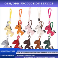 Breloque de sac en cuir personnalisée OEM/ODM avec logo, vente en gros, porte-clés équestre de luxe fait main, pendentif de sac à main, cadeau de boutique