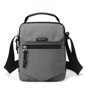 Sac bandoulière unisexe polyvalent en nylon multicouche, mini sac de poitrine léger et tendance pour le voyage et les loisirs - Product Image 2