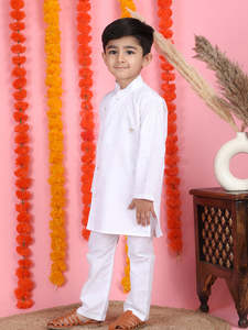 Ensemble Kurta Pyjama Blanc pour Garçons, Vêtements Ethniques Indiens Traditionnels, Costume Kurta Festif pour Enfants, Tenue Kurta Pyjama en Coton Confortable - Product Image 2