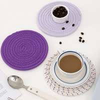 Ensemble de 3 dessous-de-plat modernes et minimalistes en coton polyester isolant, diamètre 18 cm, avec sous-verres et tapis de table, idéal comme cadeau