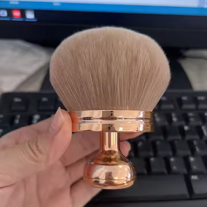 <span class=keywords><strong>Brocha</strong></span> <span class=keywords><strong>de</strong></span> maquillaje <span class=keywords><strong>de</strong></span> cuerpo Extra grande Blend & Blur para maquillaje <span class=keywords><strong>de</strong></span> piernas autobronceador y aplicador <span class=keywords><strong>de</strong></span> bronceador <span class=keywords><strong>brocha</strong></span> Kabuki <span class=keywords><strong>de</strong></span> cabeza redonda <span class=keywords><strong>de</strong></span> 3,2 pulgadas <span class=keywords><strong>de</strong></span> ancho - Product Image 5