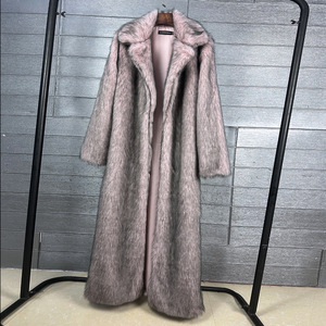 Cappotto Lungo in Ecopelliccia da Donna con Colletto Stile Giacca, Disponibile in Nero/Grigio/Rosso Volpe, Spesso e Caldo, Taglie Plus, Parka in Finta Pelliccia - Product Image 4