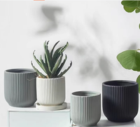 Moule à gâteau rond en silicone réutilisable avec des caractéristiques non toxiques et résistantes à la chaleur pour les gâteaux et les porte-stylos