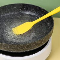 Spatule en silicone alimentaire, antiadhésive, résistante à la chaleur, flexible, pour gâteaux, crèmes et ustensiles de cuisine.