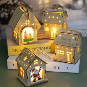 Cabaña Navideña de Madera con Luz Cálida, Adorno Navideño Acogedor, Regalo Ideal para la Inauguración del Hogar y para Familias Nuevas - Product Image 1