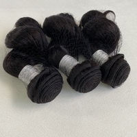 Vente en Gros Cheveux Naturels Vierge non Traités à Ondulations Souples, Courts et Bouclés, Alignés Cuticule, 100% Extensions de Cheveux Humains en Paquets