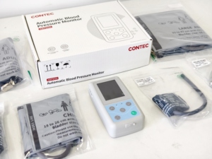 Máquina de ECG Portátil Médica DMXD08 Personalizada en Oferta, Monitor de Presión Arterial para Todas las Edades, Apto para UCI - Product Image 1