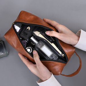 Bolsa de ducha de negocios compacta resistente al agua para organizador de aseo de viaje de cuero PU Premium para hombre - Product Image 2