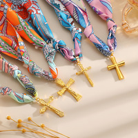 Collier en soie fait main avec pendentif croix en ruban, bijoux religieux pour femmes, vente en gros