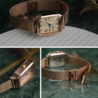 Montre rectangulaire en or rose pour femmes, pour étudiantes - Luxe léger, mode artistique, style universitaire rétro