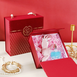 Boîte cadeau vide de style petit format à main en or camélia avec estampage perlé, boîte de <span class=keywords><strong>mariage</strong></span>, boîte d'emballage - Product Image 6