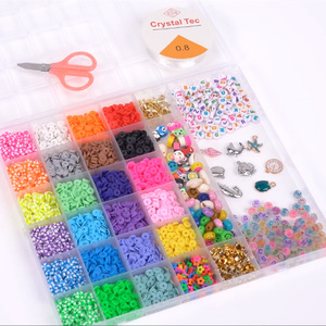 6100 Uds. Kit de fabricación de <span class=keywords><strong>pulseras</strong></span> de cuentas de arcilla 24 colores cuentas de letras Heishi de polímero cuentas de arcilla de porcelana de cerámica <span class=keywords><strong>para</strong></span> la amistad de las <span class=keywords><strong>niñas</strong></span> - Product Image 4