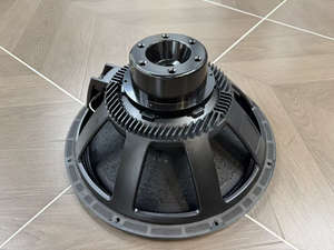 Vio S218 Double caisson de basses actif de 18 pouces avec woofer néodyme de 18 pouces, gros basses, système audio passif/actif, équipement audio - Product Image 4