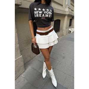 Jupe mini trapèze blanche décontractée d'été, imprimé brodé, taille XS, coupe droite, taille naturelle, en tissu tricoté de soie et élasthanne - Product Image 5