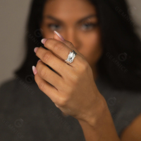 Gemnel Messingring mit unregelmäßiger geschmolzener Textur, offener Manschettenring, abstrakt geprägt, verstellbarer Statement-Ring für Damen, für den täglichen Freizeitgebrauch