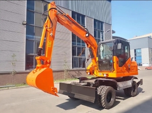 Excavadora de Ruedas CDM6210W con Repuestos - Product Image 4