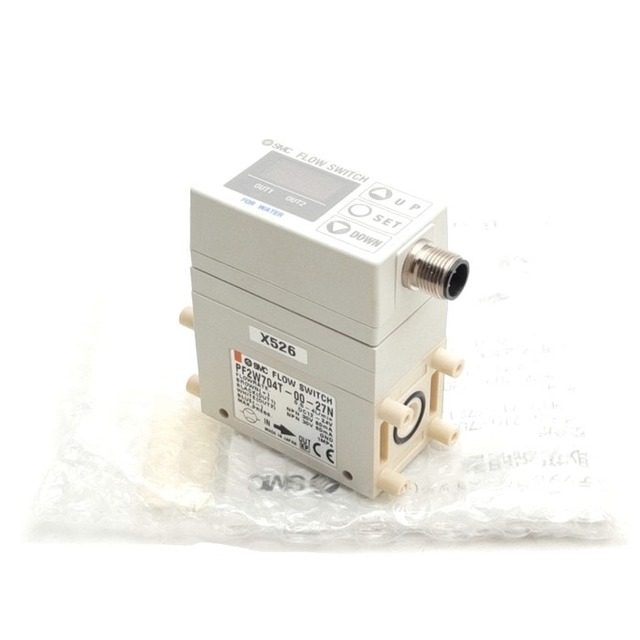 Pf2w704t-00-27n-x526 Digital Flow Switch for Water Monitoring 0.5-4 L/min 12-24vdc New Original