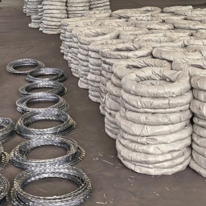 Alambre de púas de concertina galvanizado BTO-28 de 500 mm, venta directa de fábrica, rollo de 10 kg, alambre de púas tipo rasuradora BTO-22 para parques de seguridad <span class=keywords><strong>PEZA</strong></span> - Product Image 6
