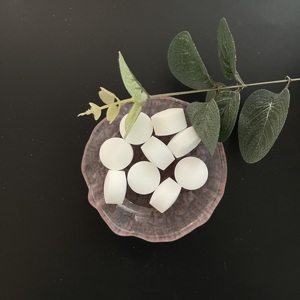 Tablettes <span class=keywords><strong>de</strong></span> NaCl Dinghao blanches 99% min, chlorure <span class=keywords><strong>de</strong></span> sodium pour adoucir l'eau, utilisé pour le traitement <span class=keywords><strong>de</strong></span> l'eau - Product Image 2