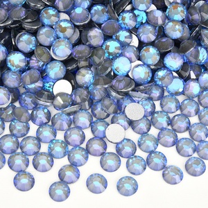 Strass à dos plat non thermocollants Oleeya, cristaux SS6-SS20, pierres précieuses en gros pour ongles scintillants de Noël - Product Image 2