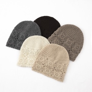 Gorro de Punto Calado Hecho a Mano para Mujer, Novedad de Primavera-Verano, Versátil, Protector de Orejas y Elegante - Product Image 6